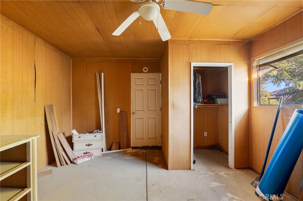 19700 Gustin Road Property Photo 18