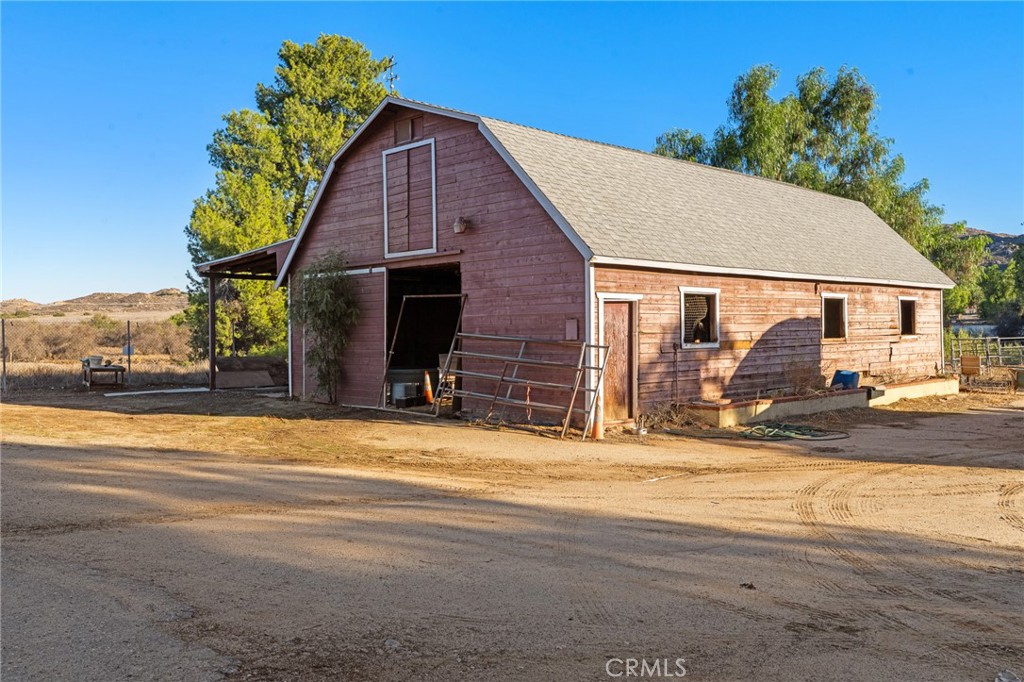 19700 Gustin Road Property Photo 21