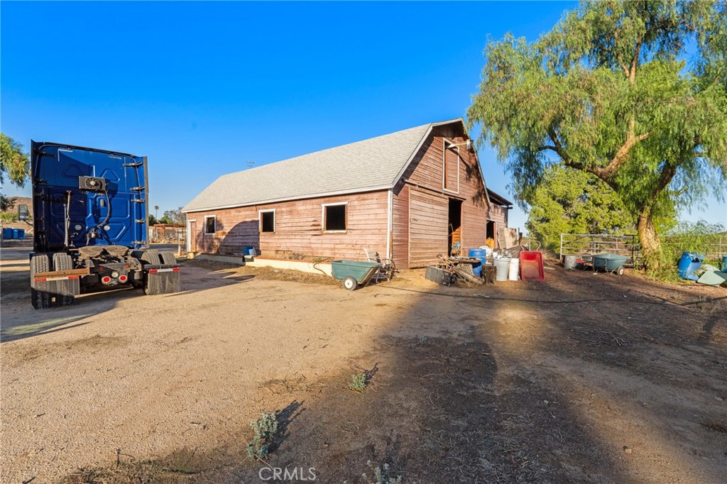 19700 Gustin Road Property Photo 25