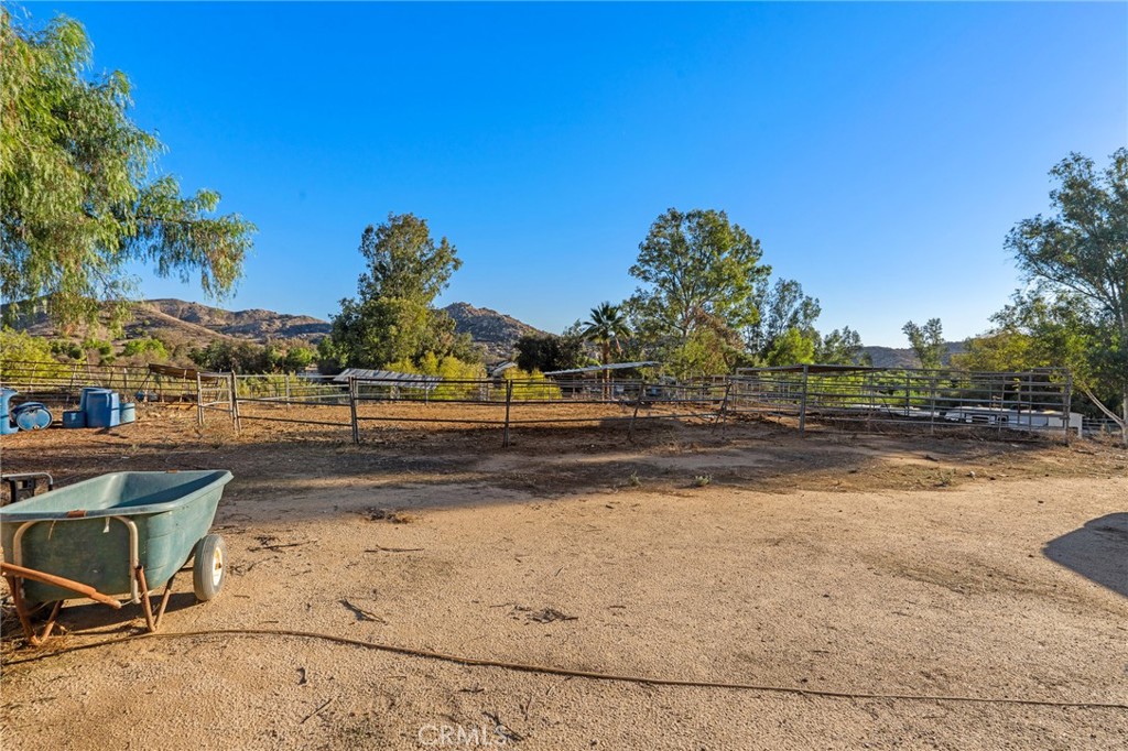 19700 Gustin Road Property Photo 26