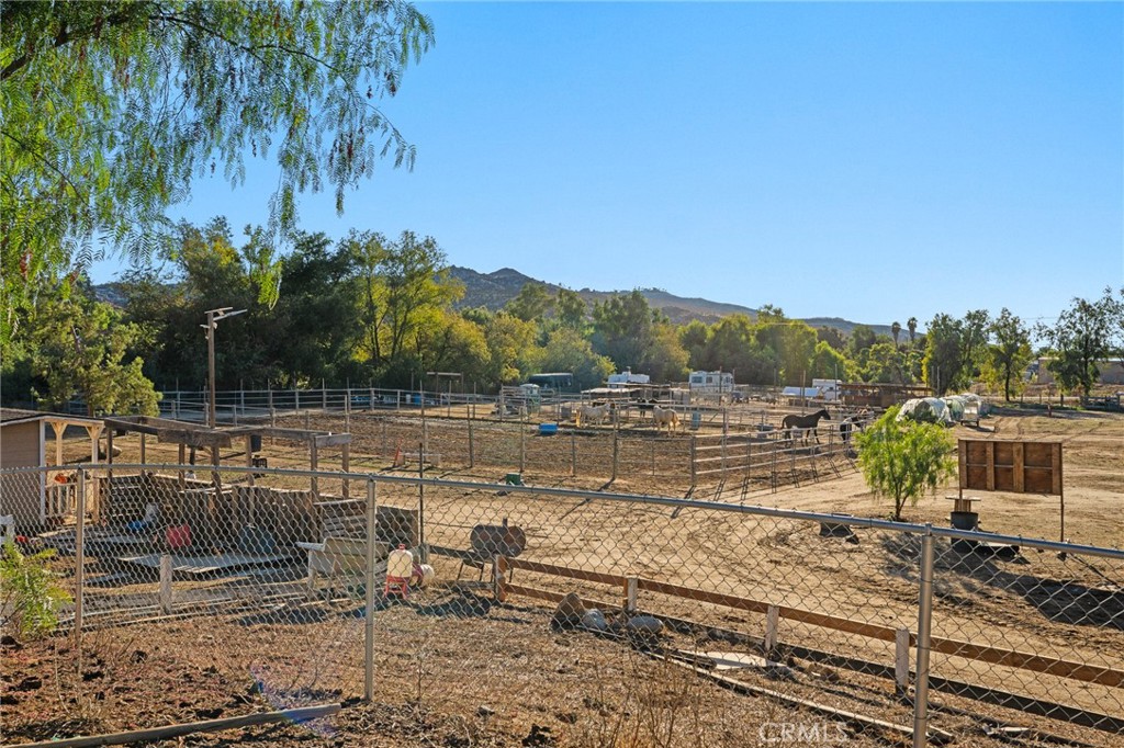 19700 Gustin Road Property Photo 34