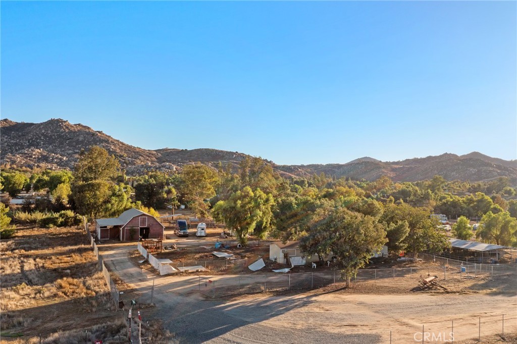 19700 Gustin Road Property Photo 35