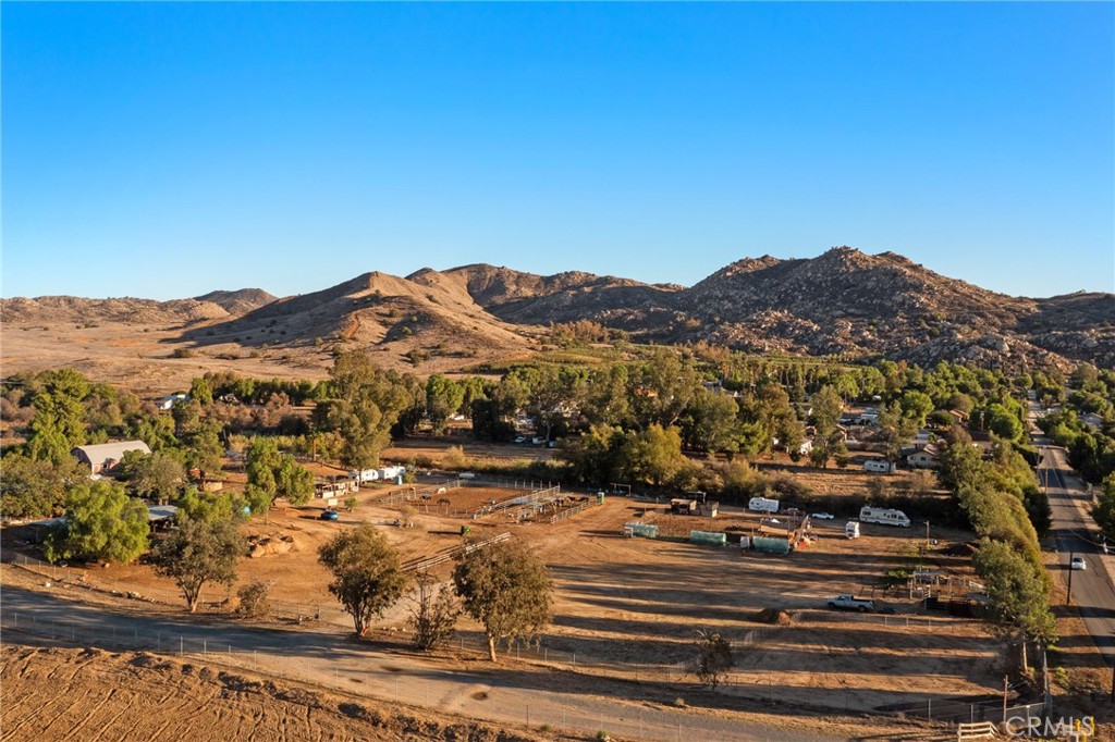 19700 Gustin Road Property Photo 54