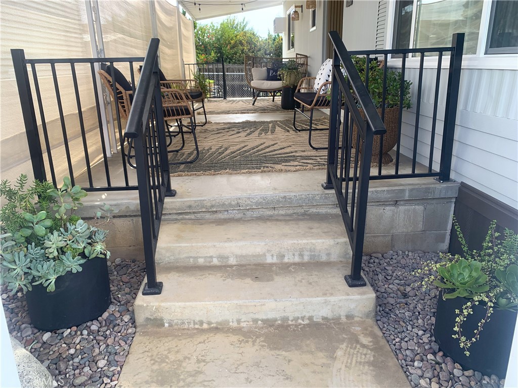 975 California Street 68 Property Photo 3