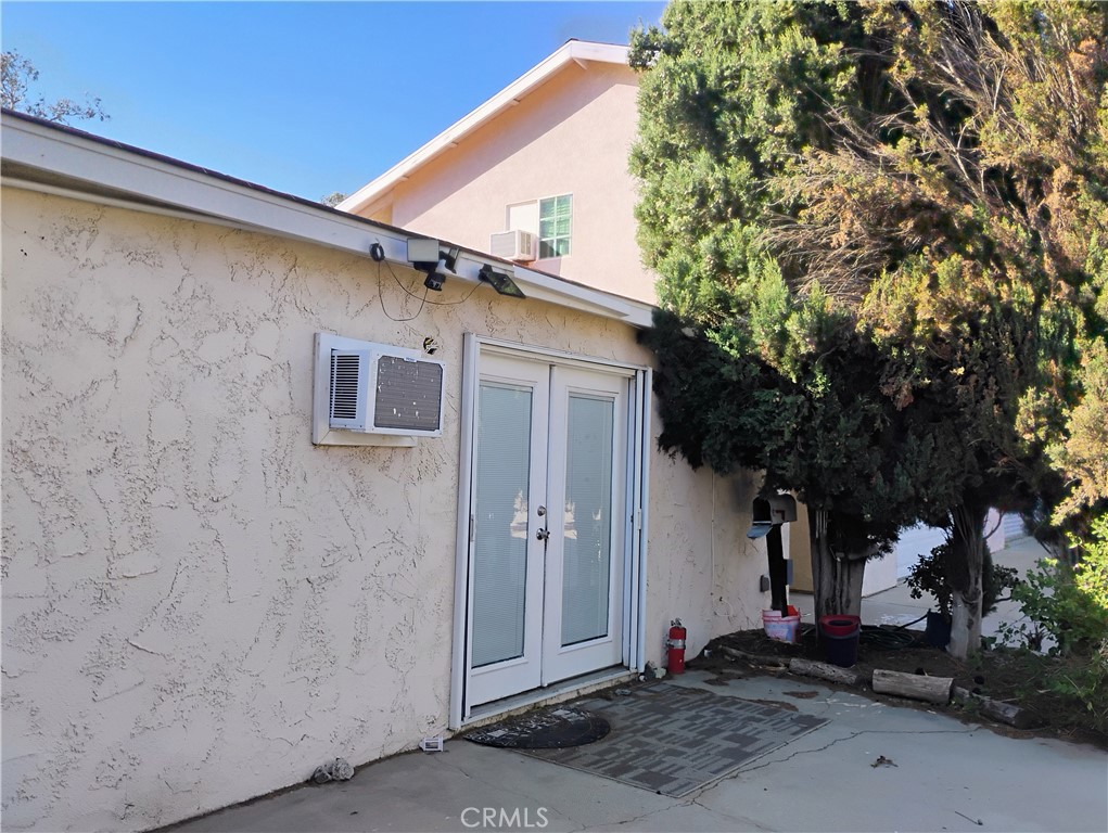 271 Park Property Photo 1