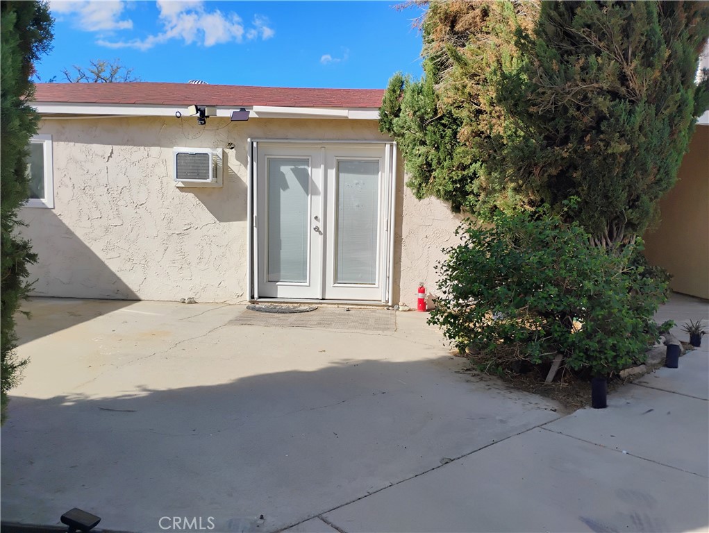 271 Park Property Photo 2