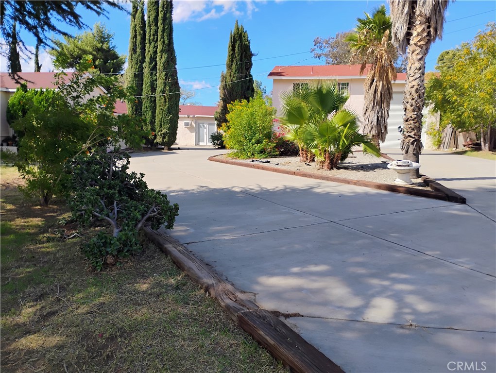 271 Park Property Photo 6