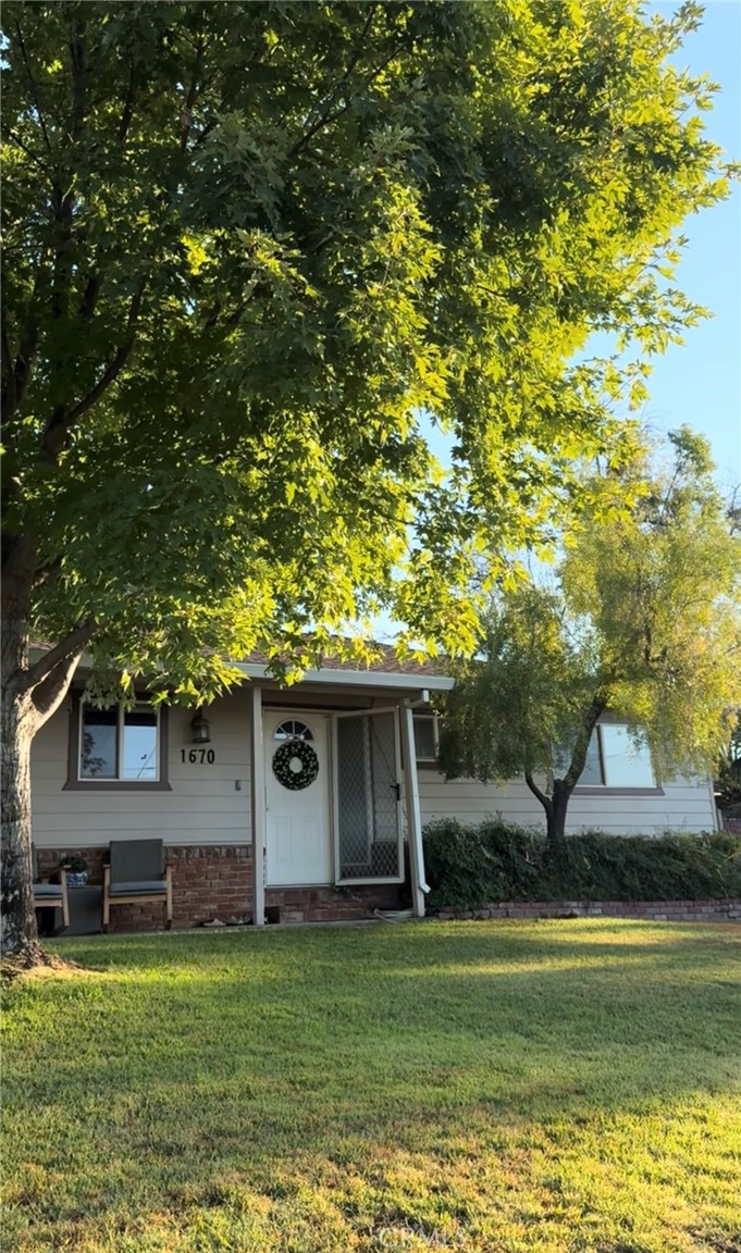 1670 Alma Property Photo 1