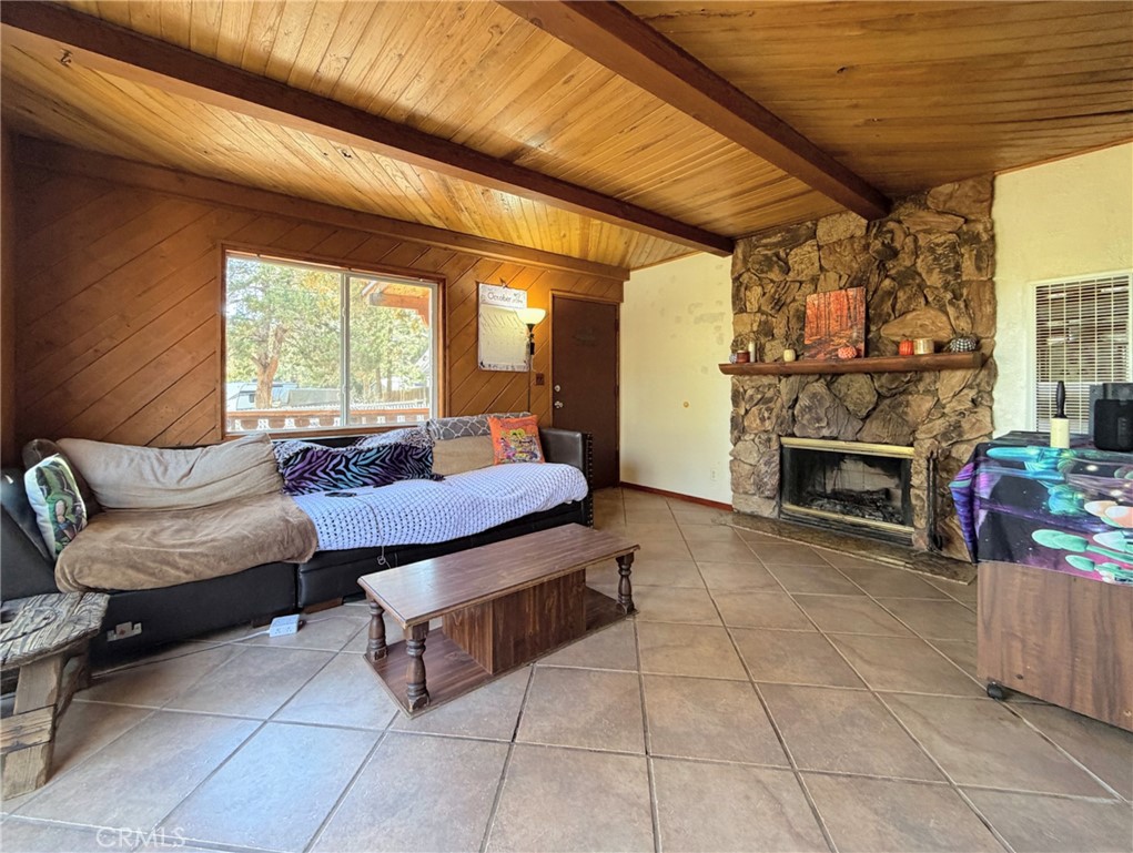 274 Kern Property Photo 4