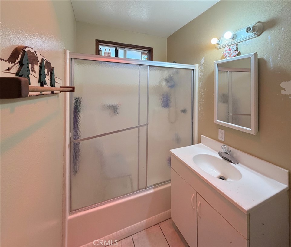 274 Kern Property Photo 9