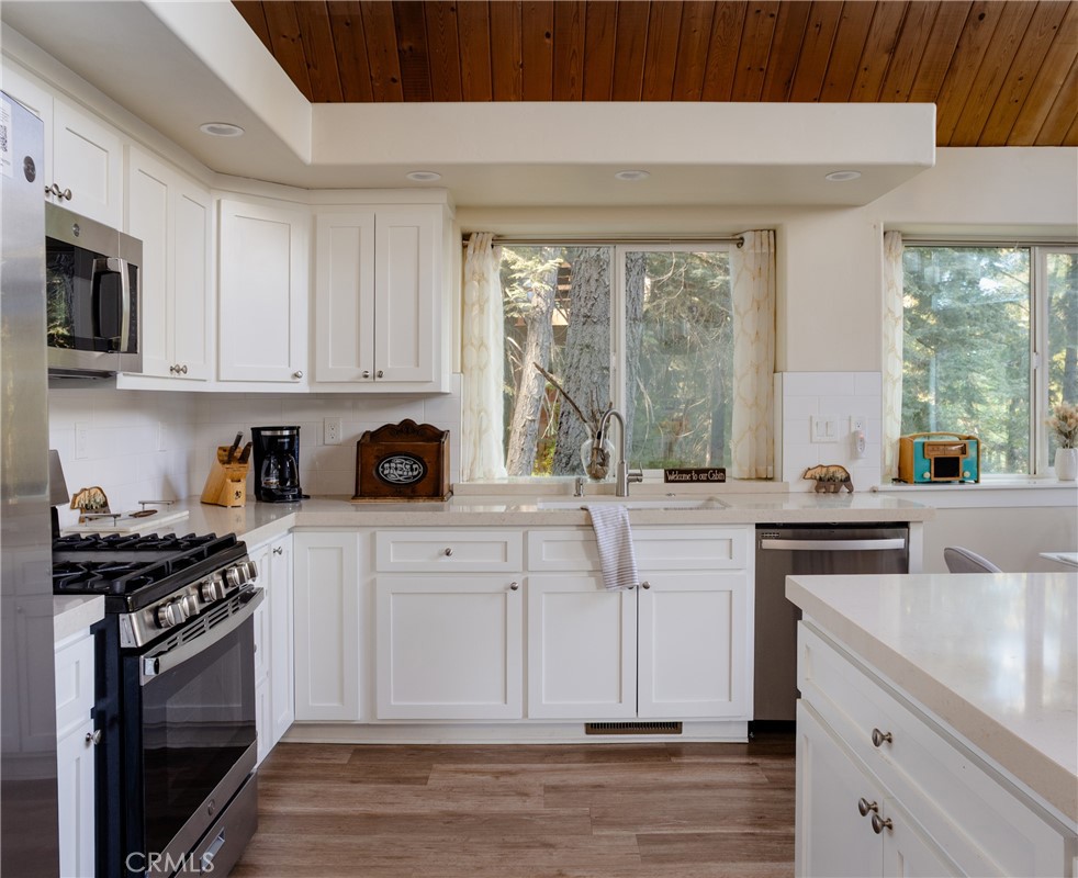 517 Brentwood Property Photo 7