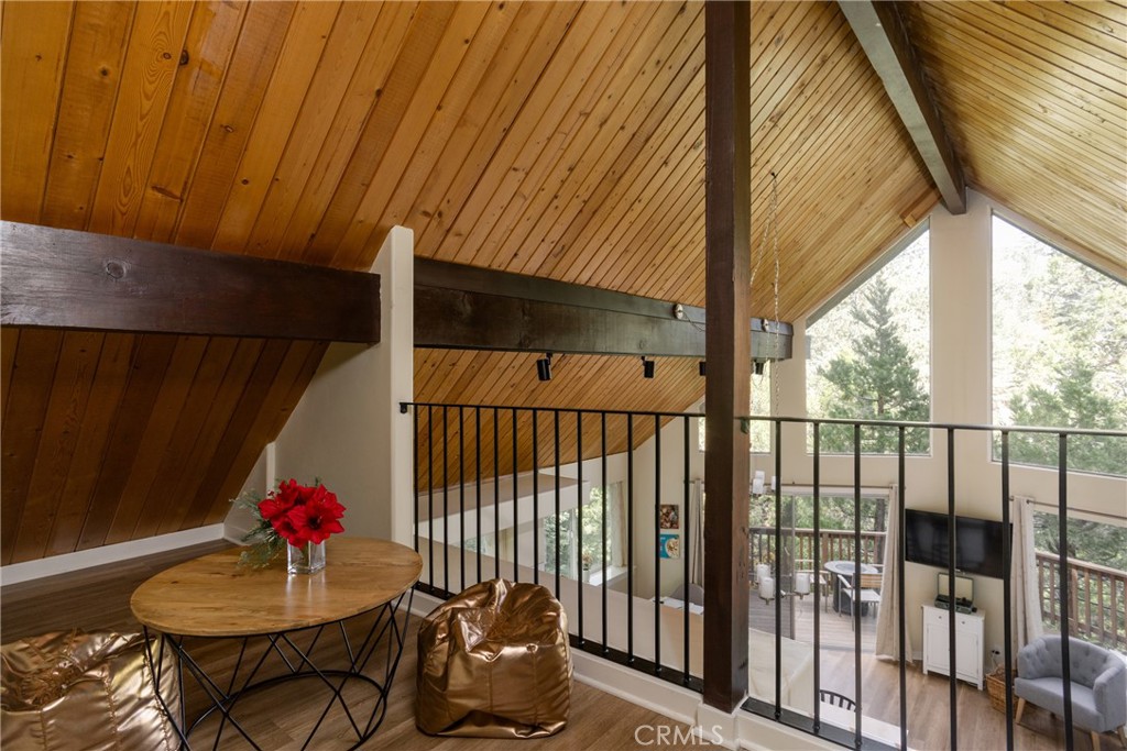 517 Brentwood Property Photo 12