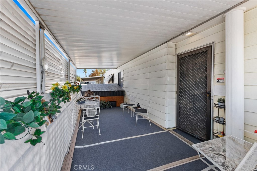 9391 California Ave 32 Property Photo 12