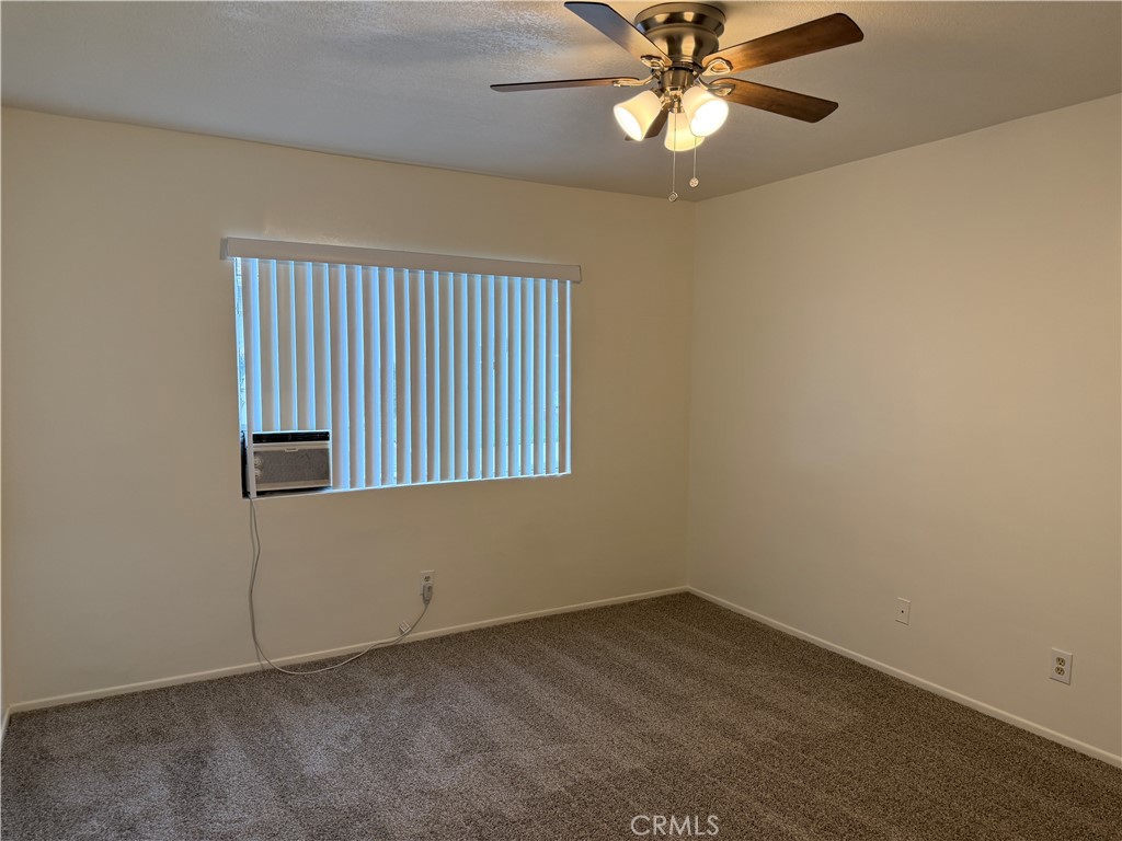 213 W 4th Street 3 Property Photo 7