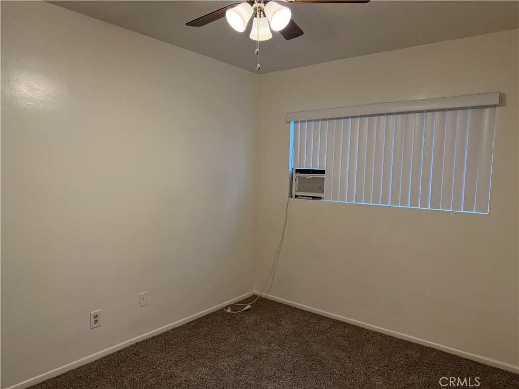 213 W 4th Street 3 Property Photo 9