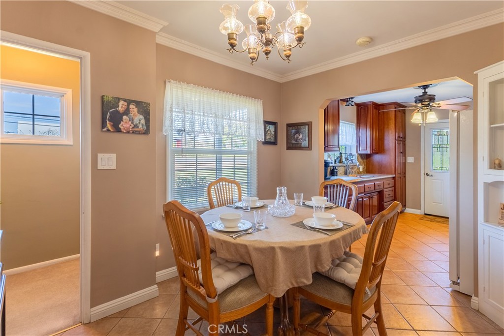 18173 Slover Property Photo 10