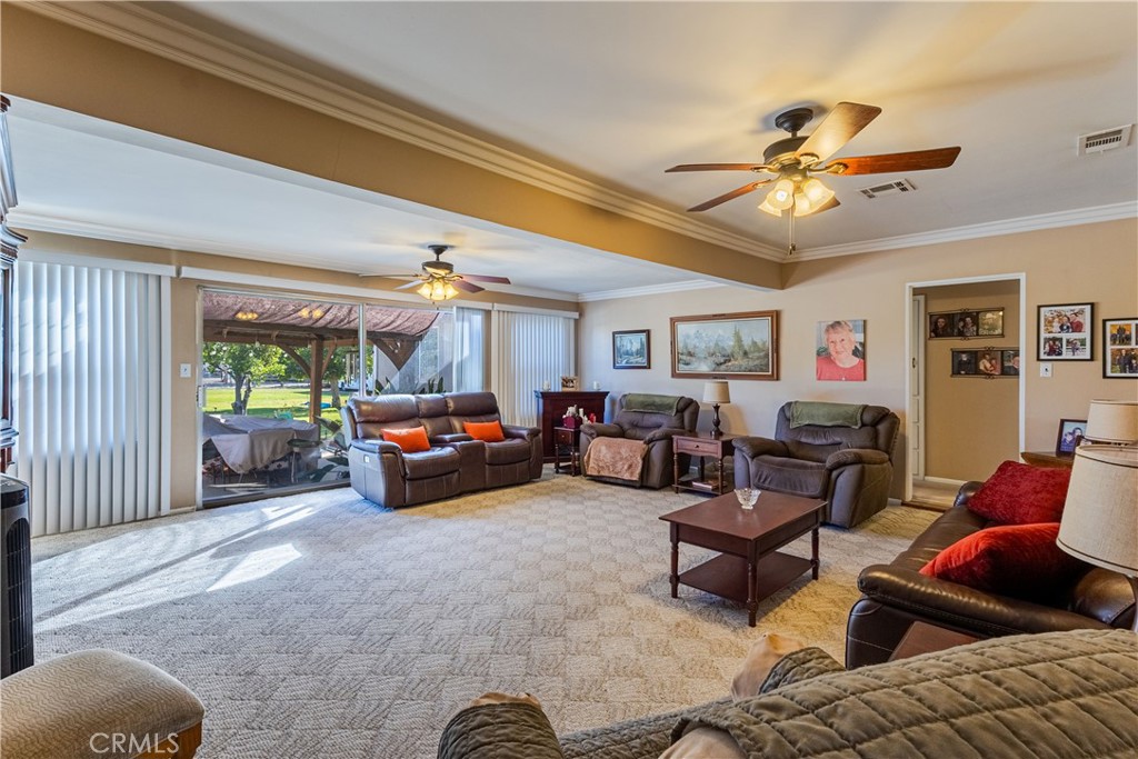 18173 Slover Property Photo 11