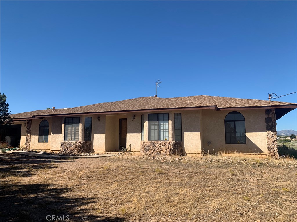 7062 Coyote Property Photo