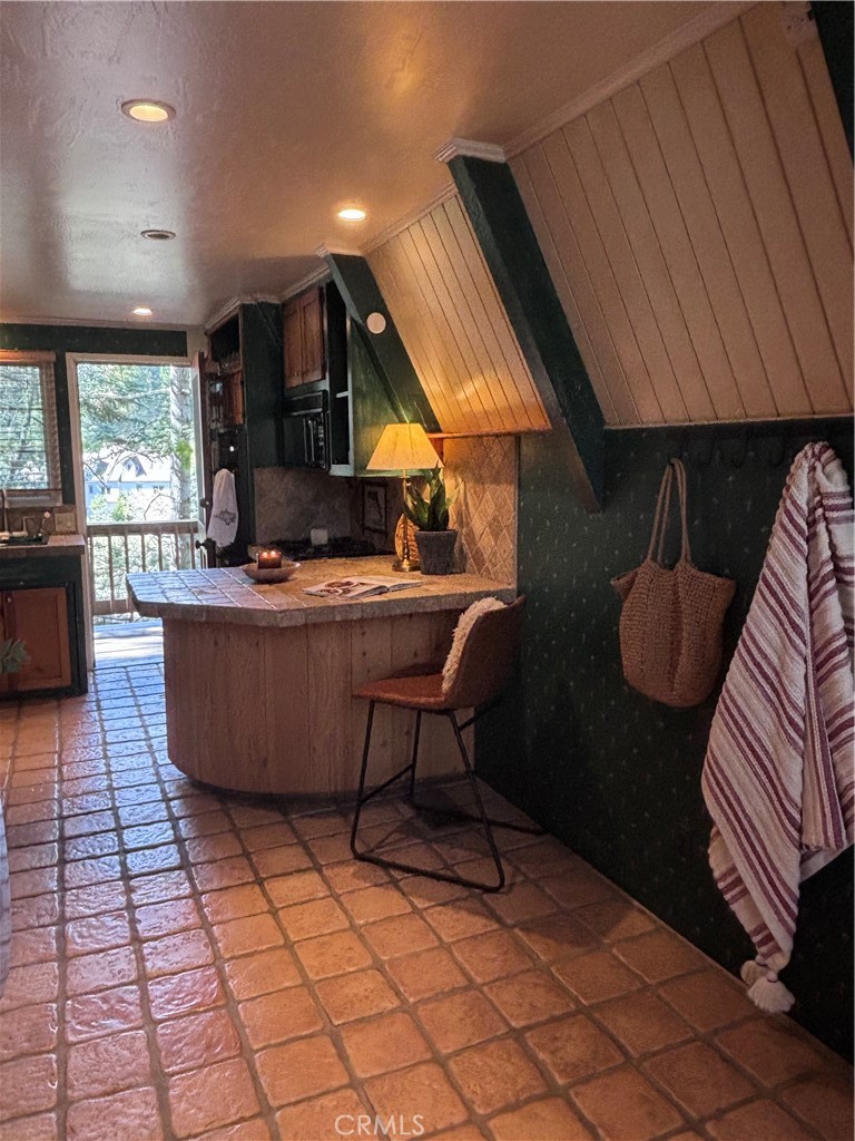 164 Rocky Point Way Property Photo 3