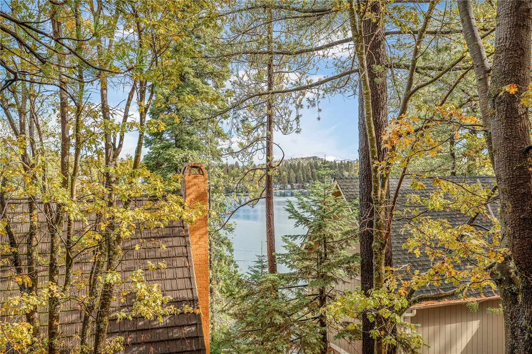164 Rocky Point Way Property Photo 4