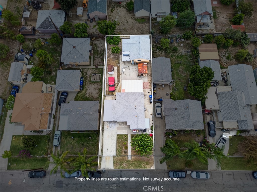 243 E Olive St Property Photo 3