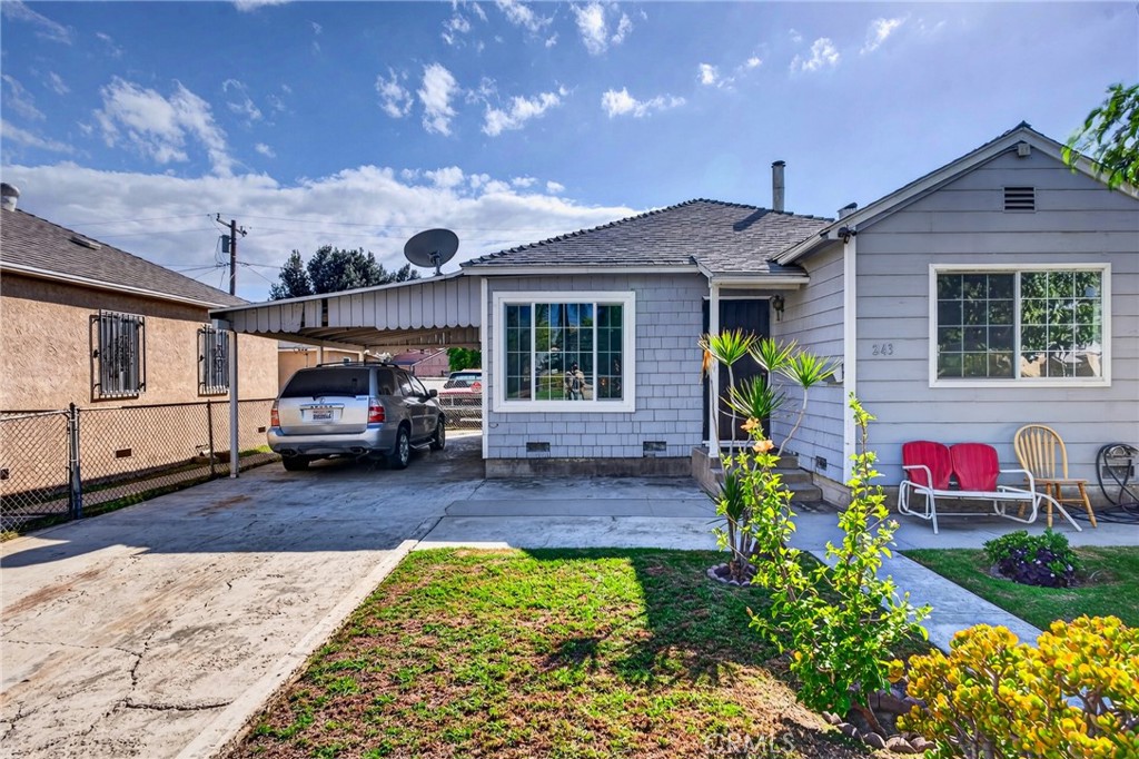 243 E Olive St Property Photo 11