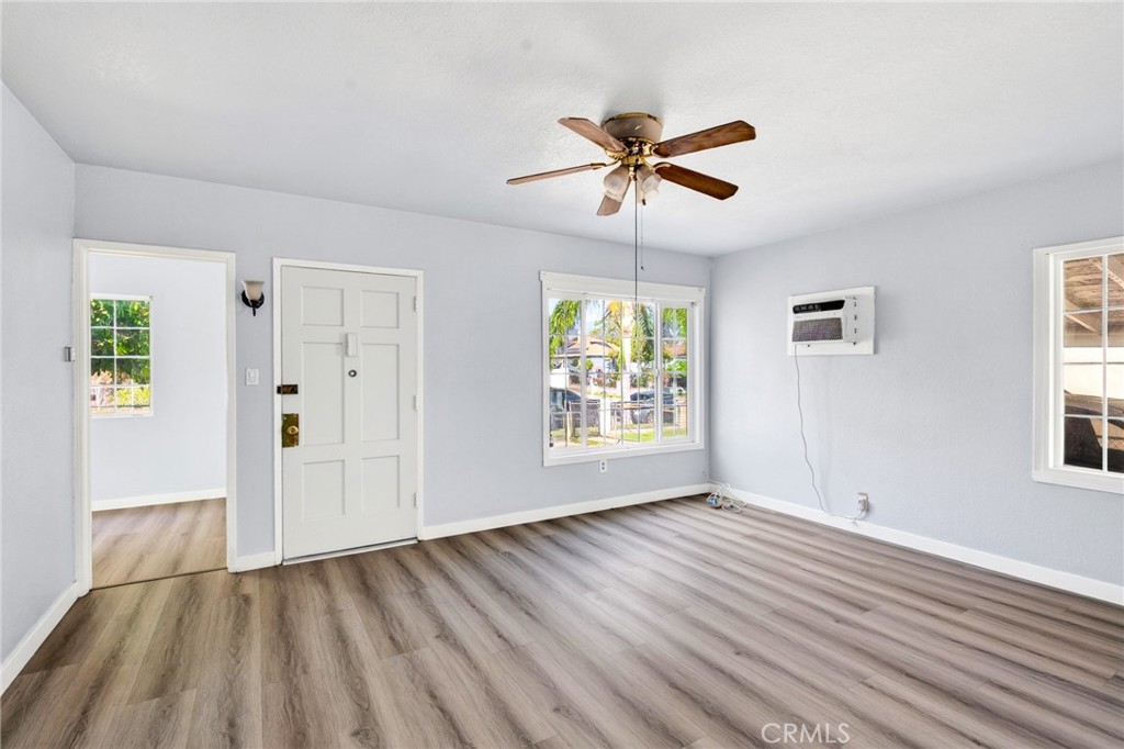 243 E Olive St Property Photo 35