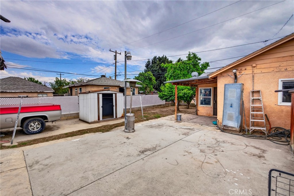 243 E Olive St Property Photo 67