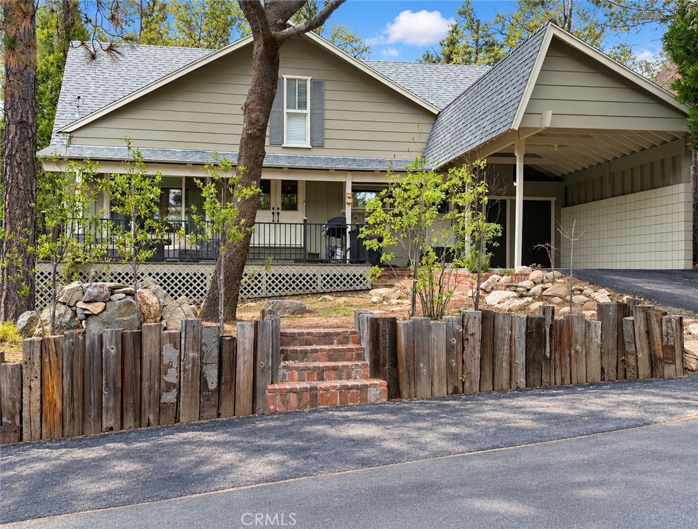 362 Heliotrope Property Photo 1