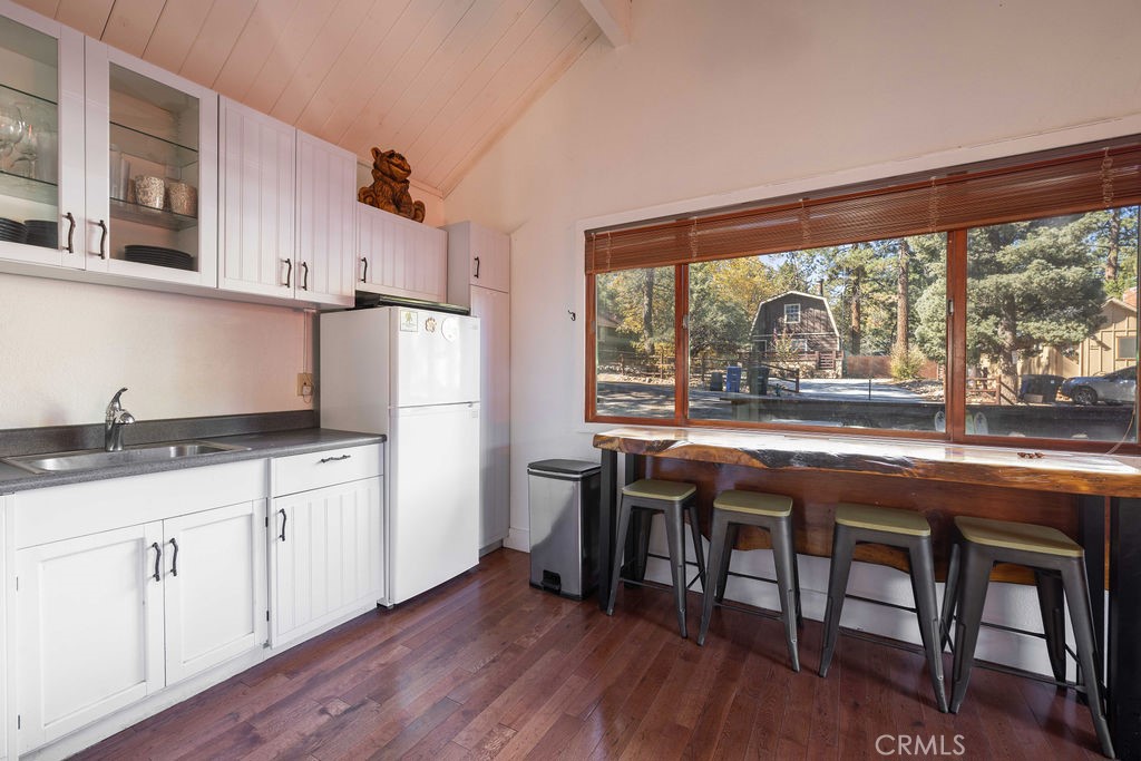 719 Pine Property Photo 10