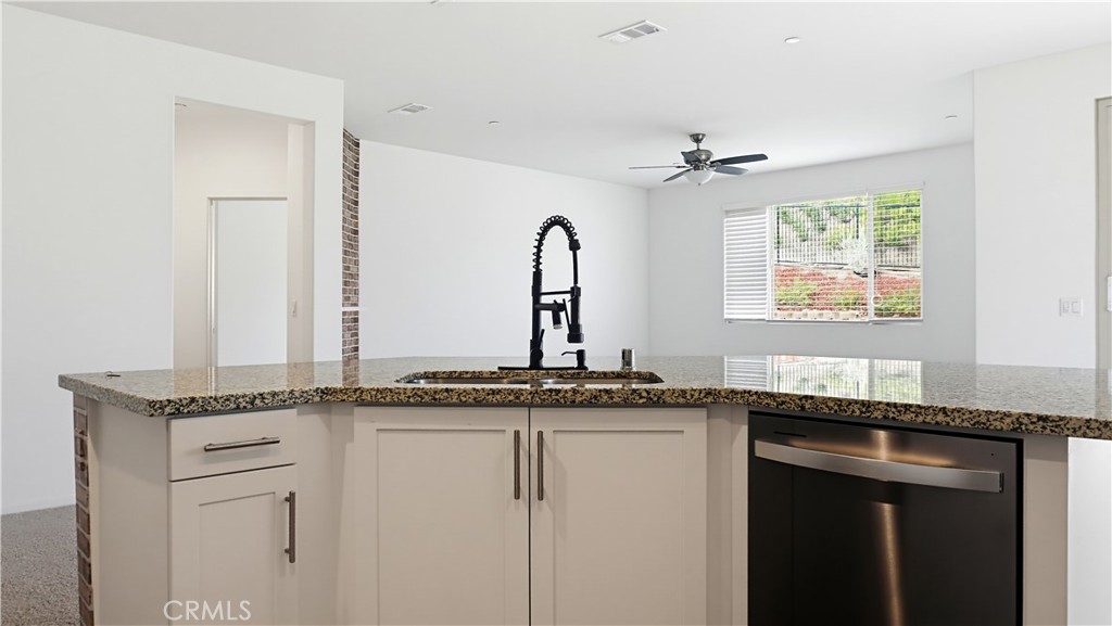 4213 Myrtle Property Photo 12