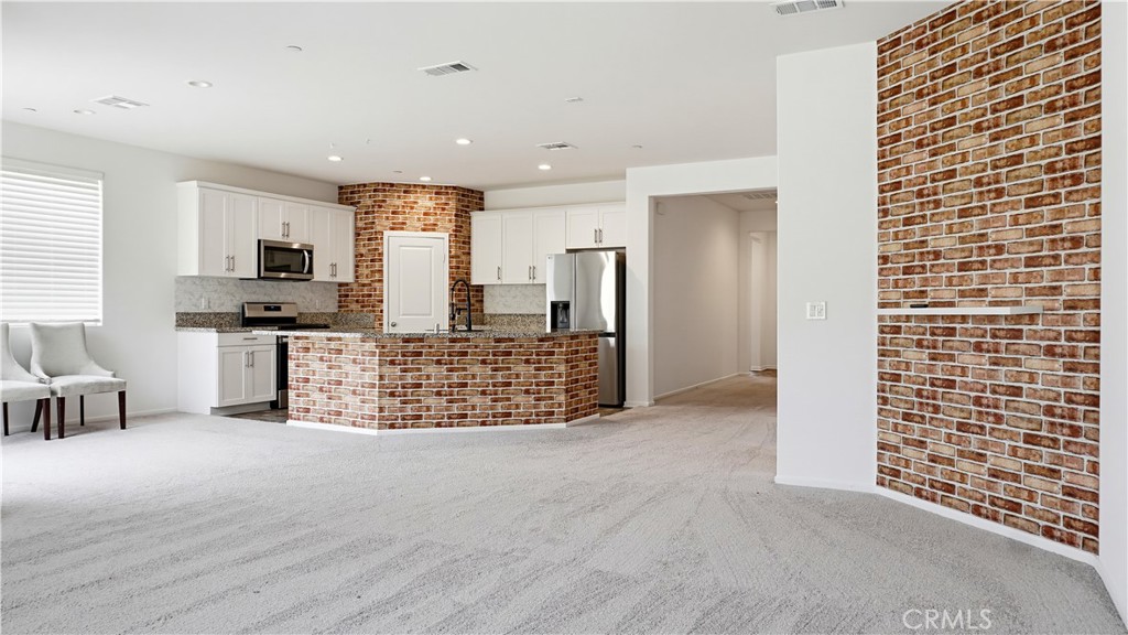 4213 Myrtle Property Photo 13