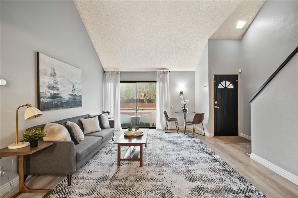 1500 W Edgehill 10 Property Photo 1