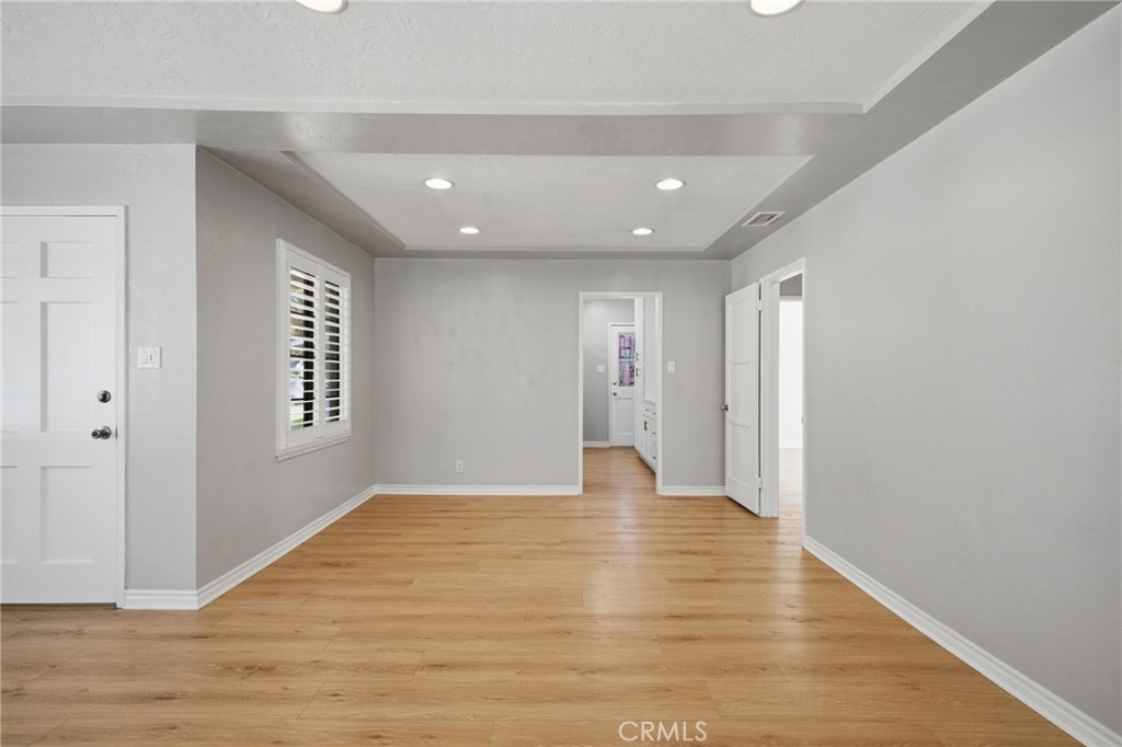 4644 Marmian Property Photo 7