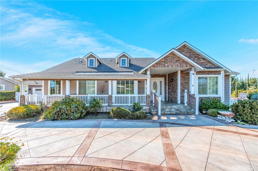 31027 E Sunset Drive N Property Photo 1