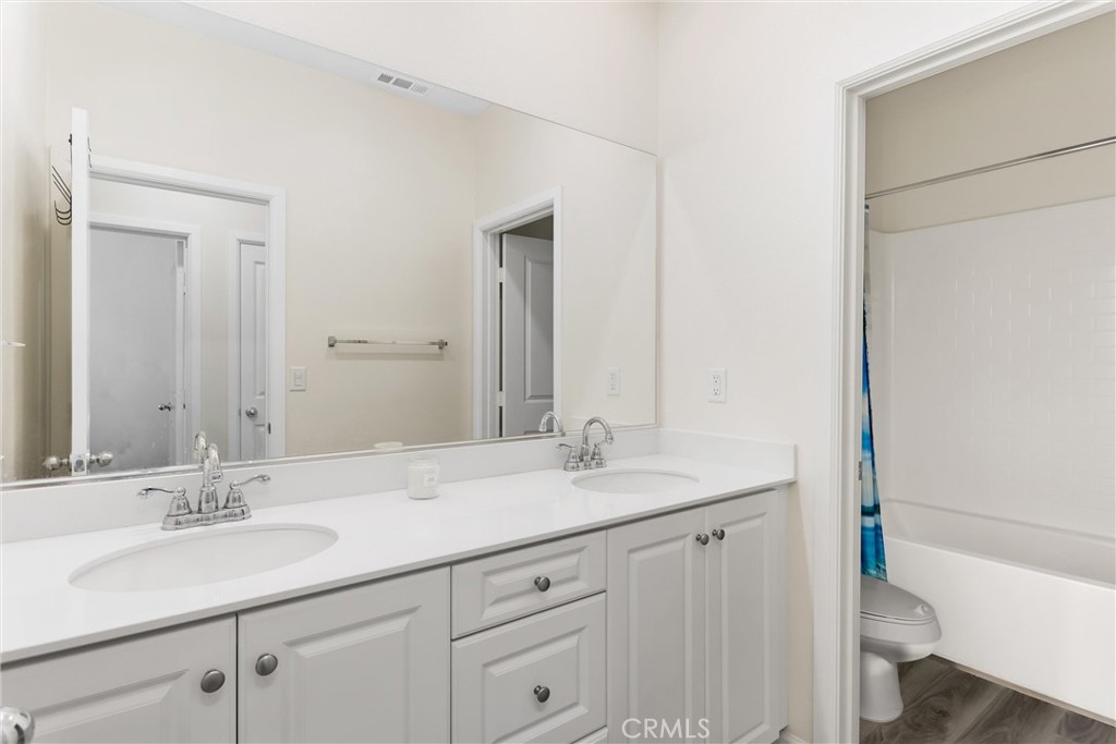 10281 Trickle Lane Property Photo 13