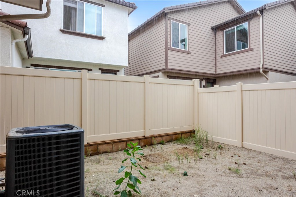 10281 Trickle Lane Property Photo 20
