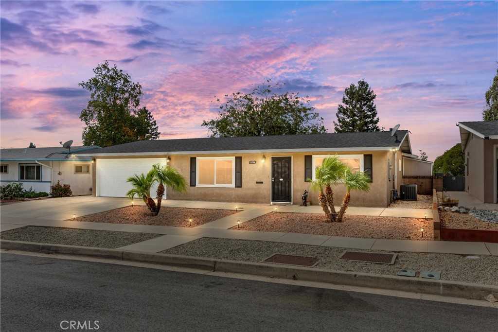 11844 4th Property Photo 1