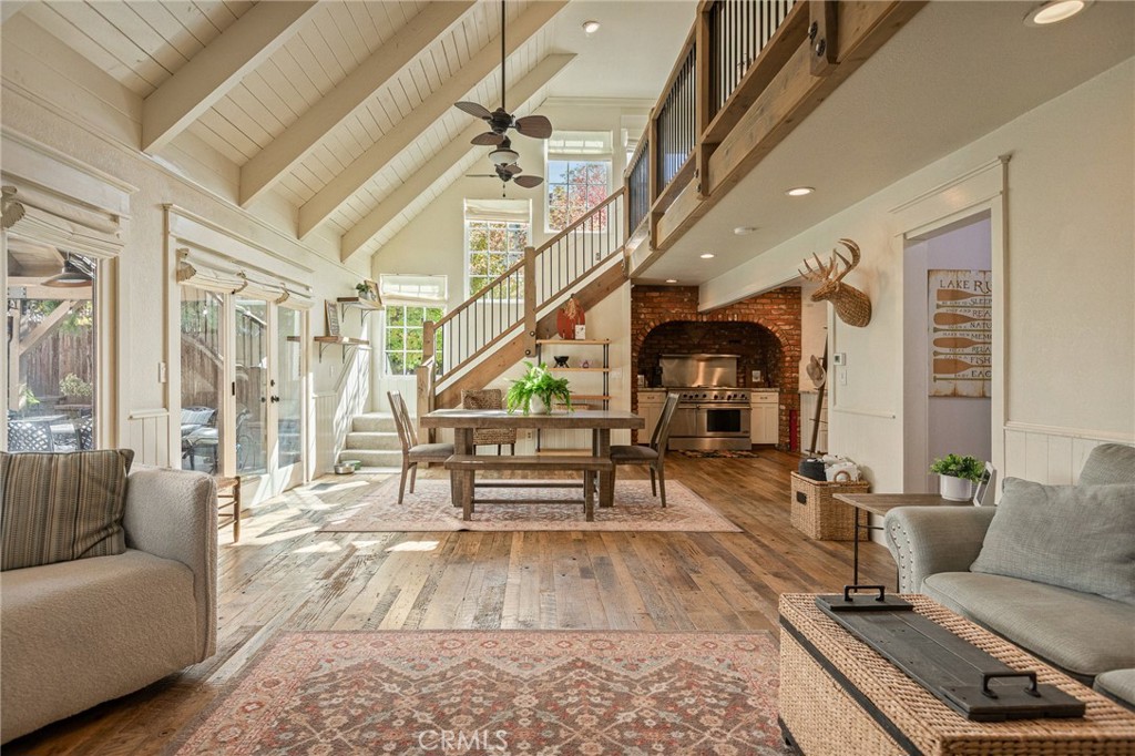 1063 Beaver Lane Property Photo 7