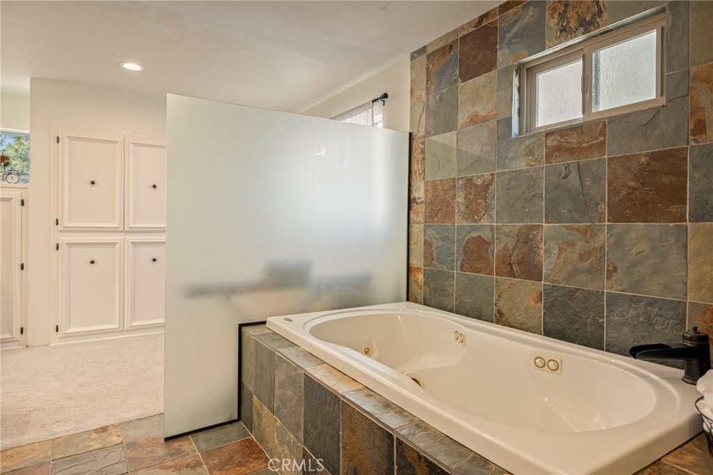 1063 Beaver Lane Property Photo 36