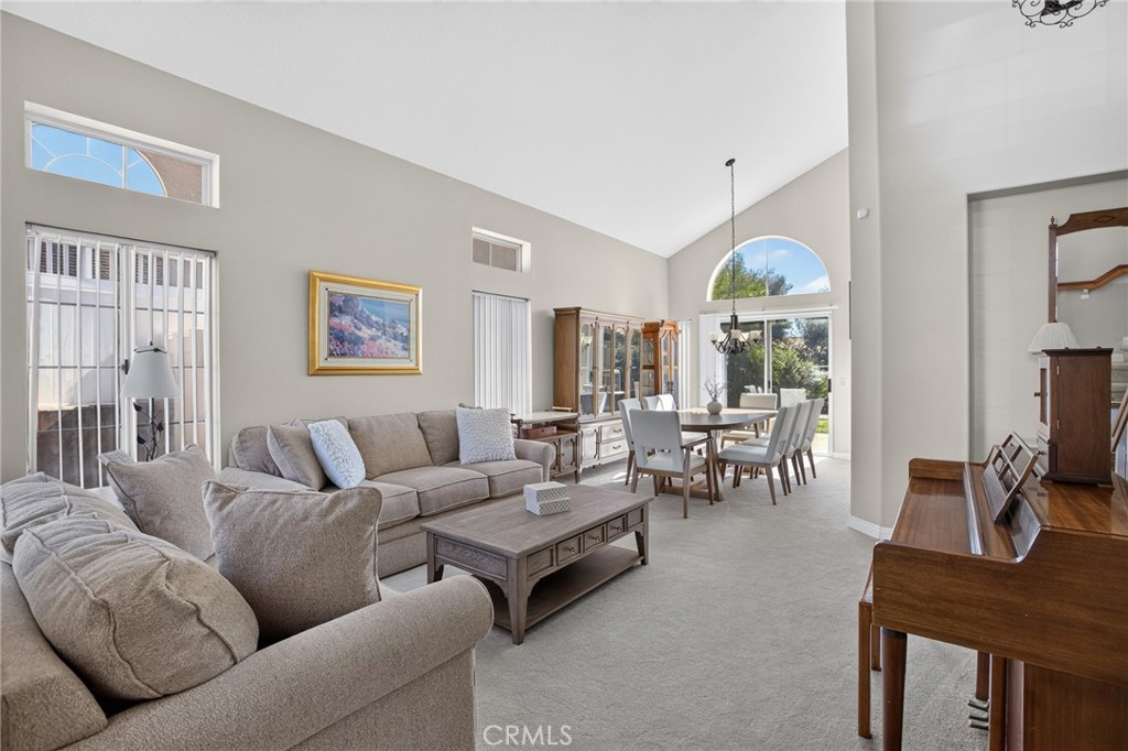 35109 Willow Springs Property Photo 5