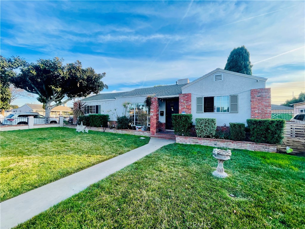 3828 E Bennett Street Property Photo