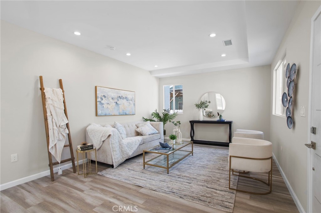 4144 Lennox Boulevard Property Photo 3