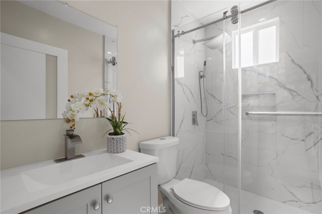 4144 Lennox Boulevard Property Photo 25