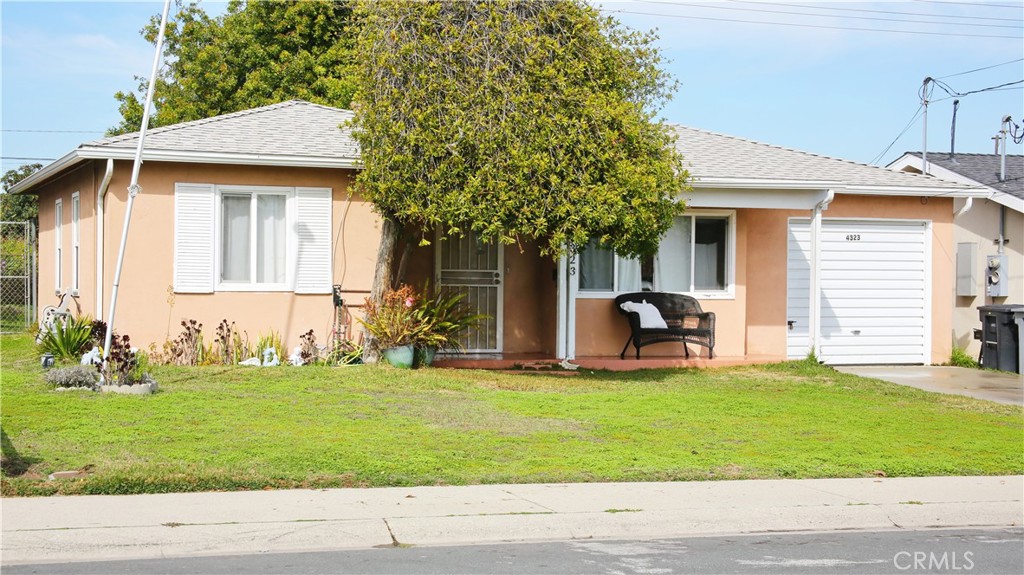 4323 W 178th Street Property Photo