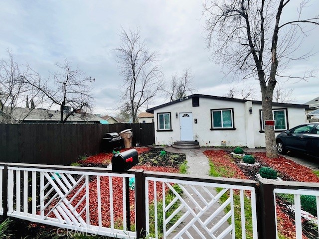 715 Goodman Street Property Photo