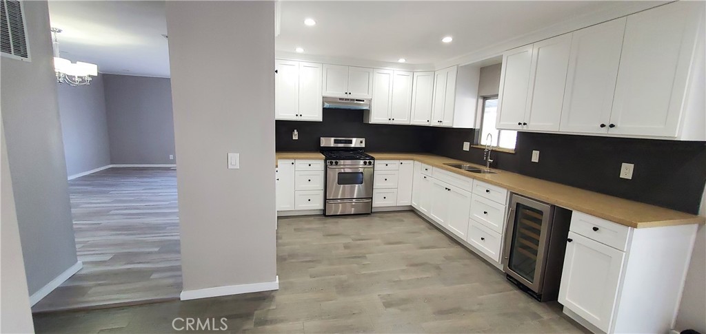 90220 Real Estate Listings Main Image