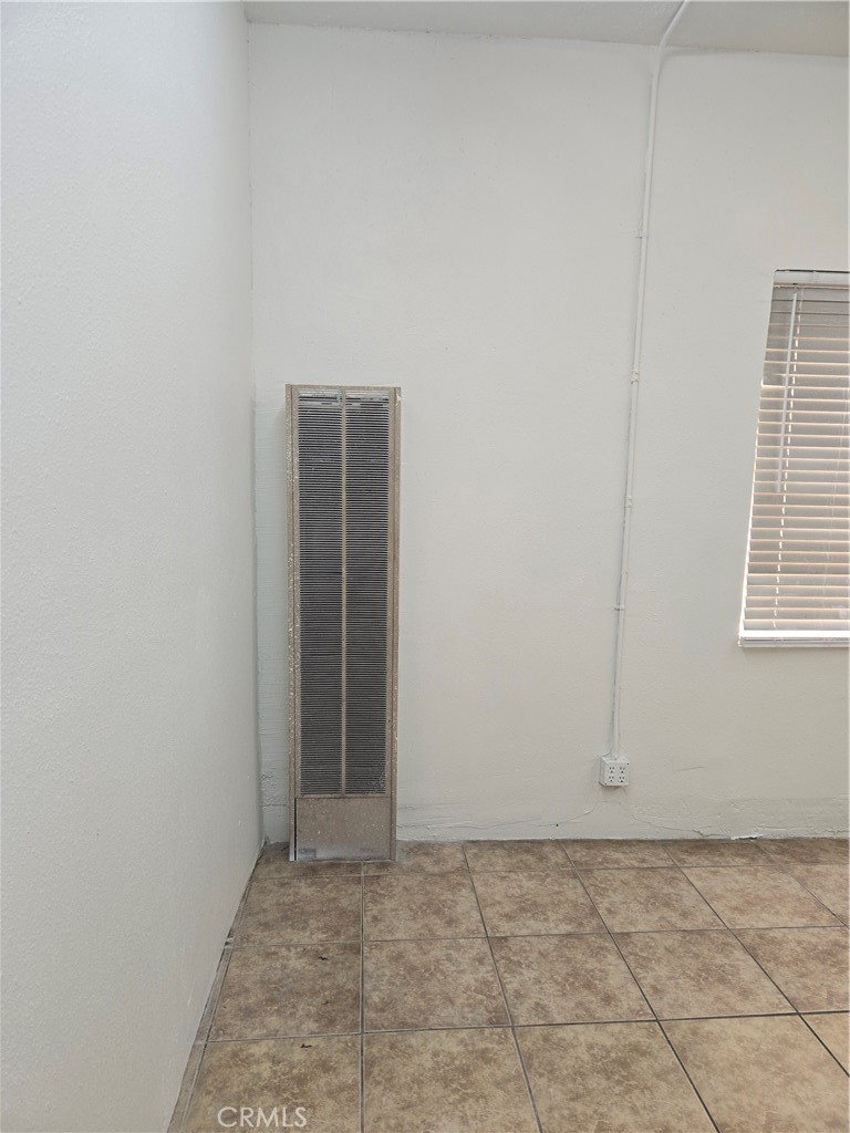 10018 S Main Street Property Photo 2
