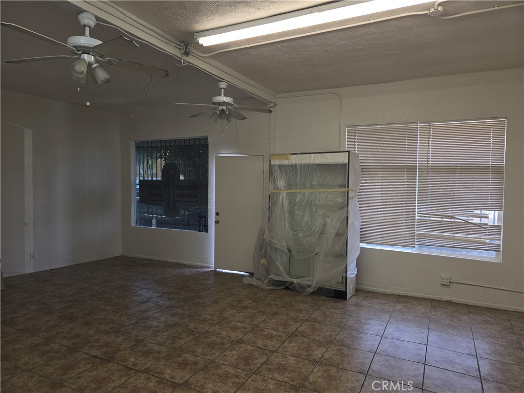 10018 S Main Street Property Photo 4