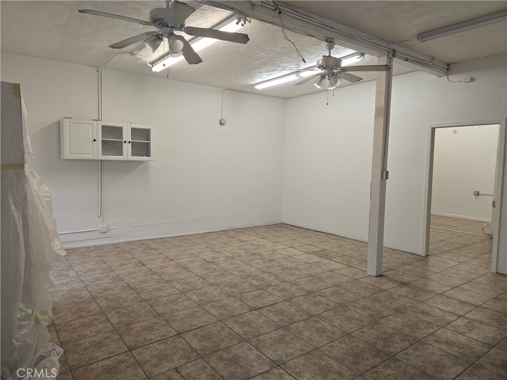 10018 S Main Street Property Photo 5